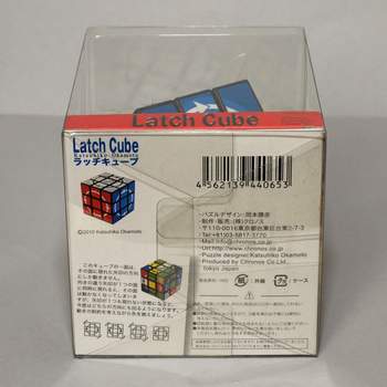 Latch Cube v obalu. Země původu Japonsko.